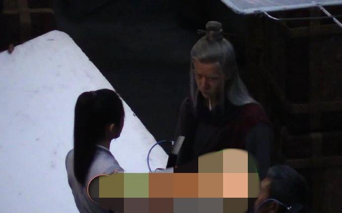 Fan lo sợ Triệu Lệ Dĩnh và Vương Nhất Bác bị nhiễm virus corona-4