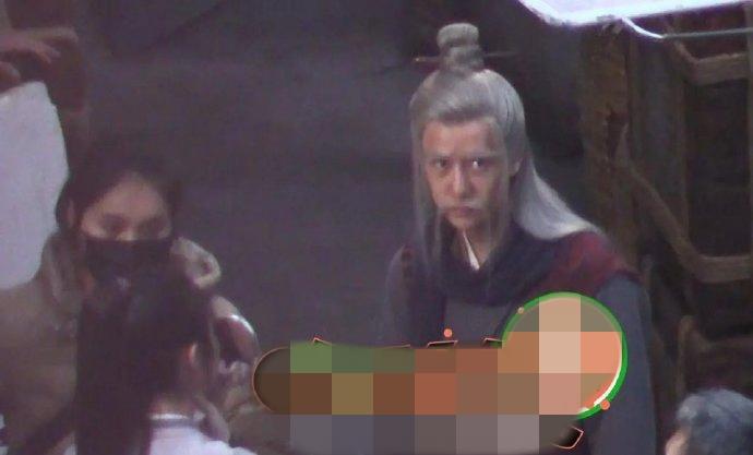 Fan lo sợ Triệu Lệ Dĩnh và Vương Nhất Bác bị nhiễm virus corona-5