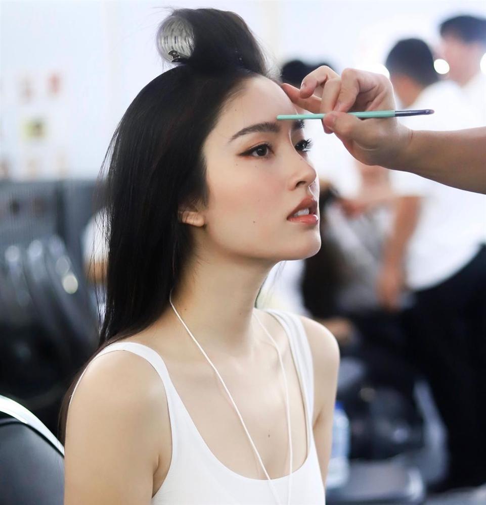 Nhan sắc chưa thắng được Nong Poy nhưng Hương Giang đã vượt qua cô ấy về điều này!-12