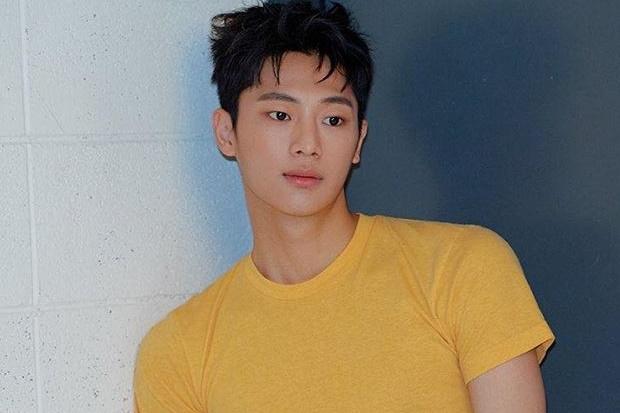 Sao nam đóng anh lính trẻ điển trai trong Hạ cánh nơi anh vừa nổi tiếng đã bị đe dọa, tống tiền-3