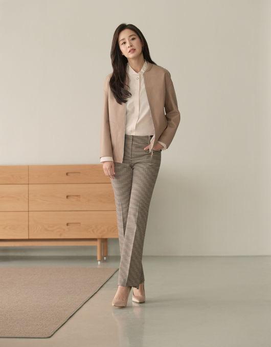 Sau màn lộ ảnh kém sắc, Kim Tae Hee khiến netizen đứng hình vì nhan sắc đỉnh cao-1