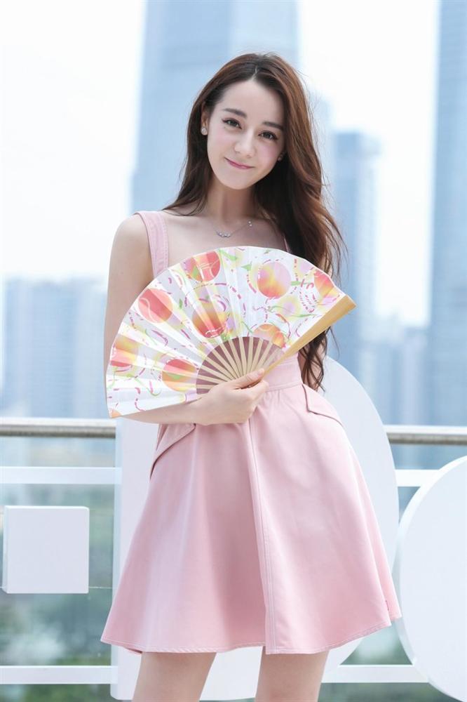 Địa vị của Địch Lệ Nhiệt Ba tại Gia Hành bị lung lay, động thái của Dương Mịch càng khẳng định điều đó?-6