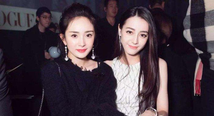 Địa vị của Địch Lệ Nhiệt Ba tại Gia Hành bị lung lay, động thái của Dương Mịch càng khẳng định điều đó?-9