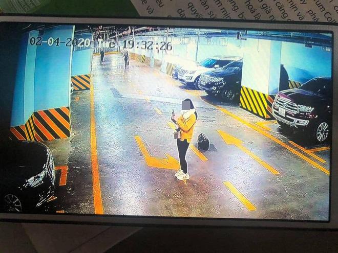 Cô gái liều ăn nhiều viết lời nhắn lên thân xe hơi tiền tỷ muốn làm quen và cái kết-1