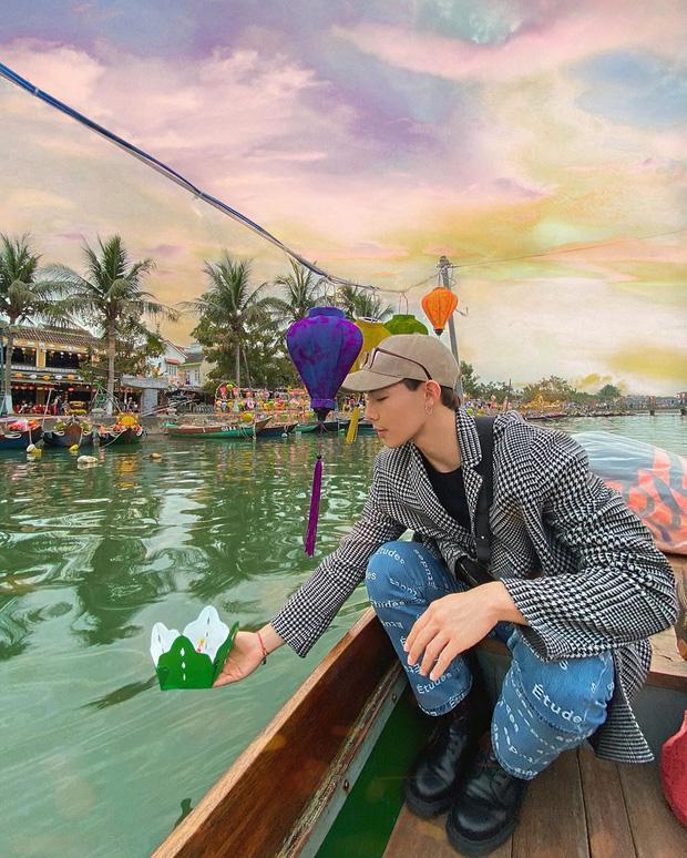 Thúy Vi chất lừ sau style hở bạo - Đức Phúc check in Hà Nội với thánh ăn Yang Soo Bin-5