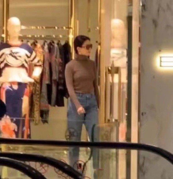 Bị chê bắt đầu già, người toàn ngấn Lưu Diệc Phi tái xuất, thay đổi chóng mặt-4