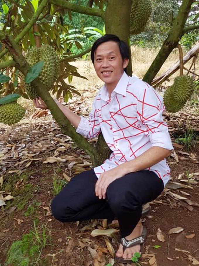 Cuộc sống của NSƯT Hoài Linh ở tuổi 51-5