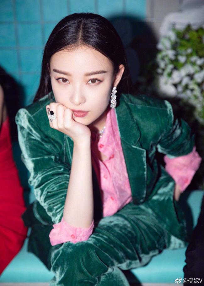 Phụ nữ thuộc 4 cung Hoàng đạo này dù là lúc yêu hay khi cưới cũng là người chung thủy, hôn nhân viên mãn nhờ có tay giữ chồng-4