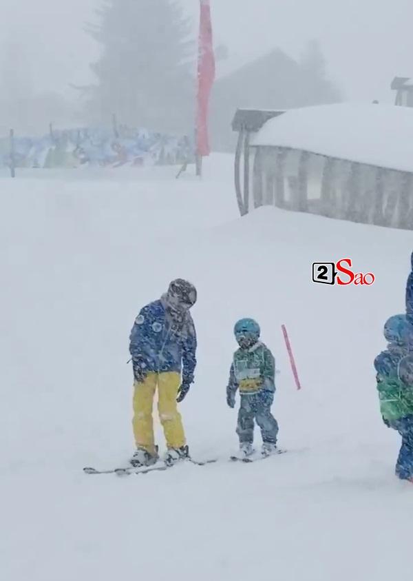 Lâu lâu không xuất hiện, quý tử nhà Thu Minh lớn nhanh như thổi gây ngỡ ngàng-2