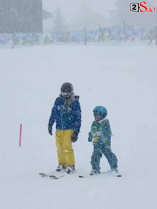 Lâu lâu không xuất hiện, quý tử nhà Thu Minh lớn nhanh như thổi gây ngỡ ngàng-1