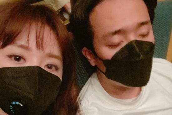 Cái kết đắng lòng khi Hari Won cố tình 'dìm hàng' Trấn Thành lúc ngủ