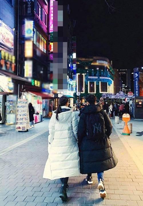 Gần Valentine, nhìn vợ chồng Trấn Thành diện đồ đôi leo núi ai cũng ghen tị-12