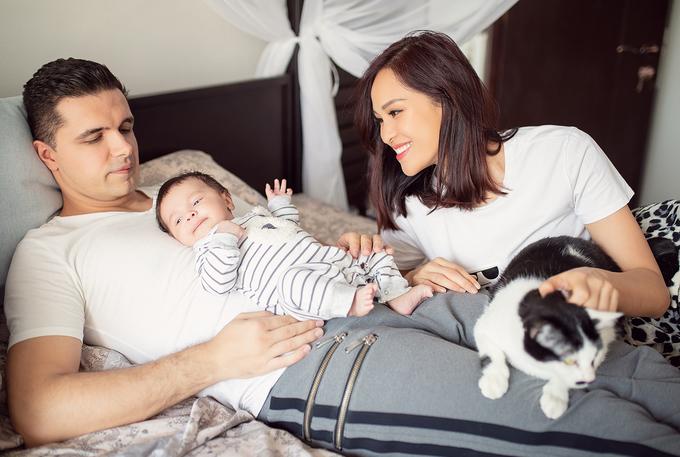 Phương Mai chính thức đăng ký kết hôn sau khi cưới và sinh con đầu lòng-4