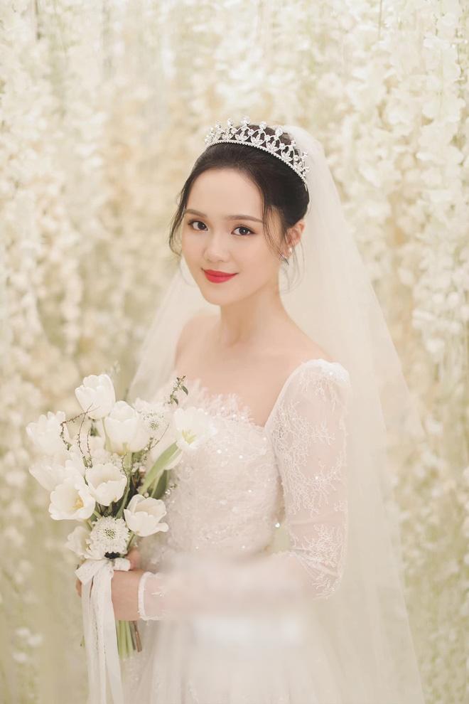 Tiểu Vy, Mai Phương hóa cô dâu lộng lẫy khi diện váy cưới