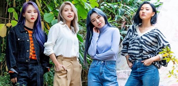 Mamamoo: Mamamoo là nhóm nhạc nữ Hàn Quốc bao gồm 4 thành viên trực thuộc công ty Rainbow Bridge World. Ngay từ khi sản phẩm debut mang tên Mr.Ambiguous, nhóm đã được các nhà phê bình âm nhạc chọn là một trong những nghệ sĩ có màn ra mắt xuất sắc vào năm 2014.