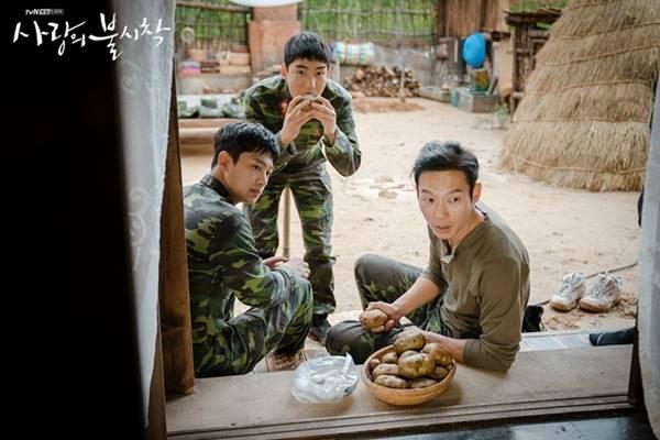 Hậu trưởng cảnh hôn của Hyun Bin và Son Ye Jin-1