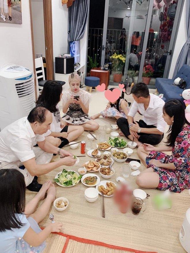 Em gái Công Vinh lần đầu tiết lộ về cú sốc ly hôn 7 năm trước-5