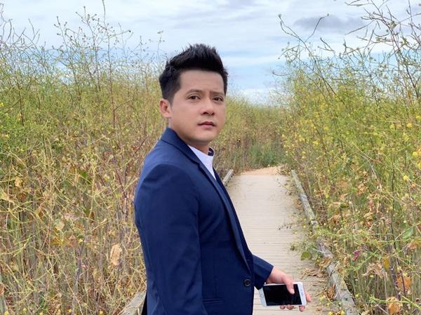 Bất ngờ với cuộc sống sao Việt tại Mỹ: Người bán quần áo sale, kẻ phải đi trộm tiền-13