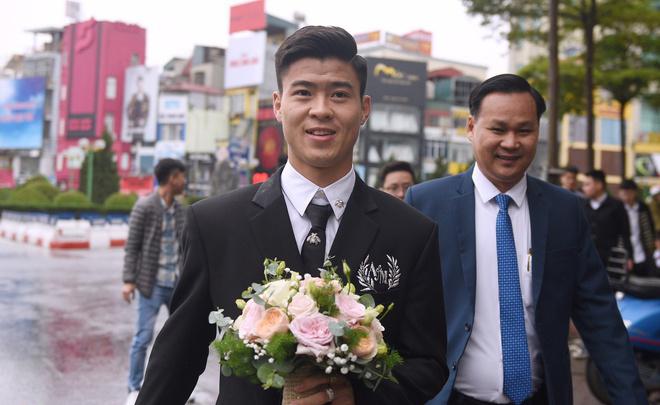 Cận cảnh loạt khoảnh khắc Duy Mạnh liên tục cười tươi không cần tưới khi đón dâu-2