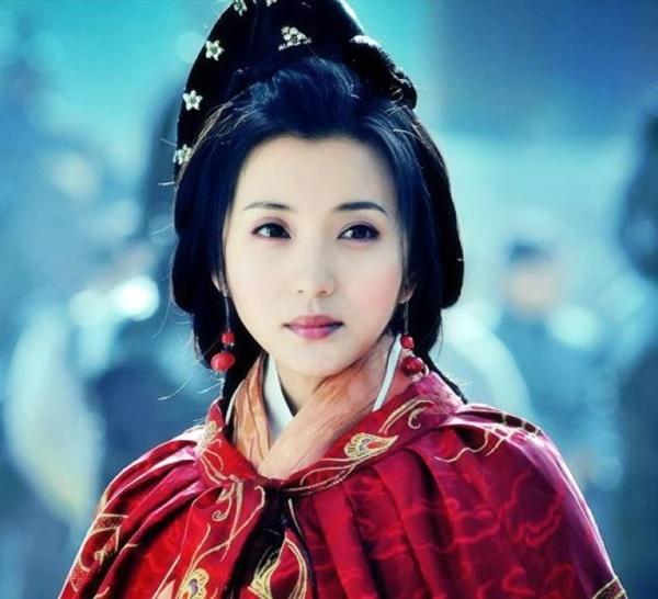 Ai đẹp nhất trong Tứ đại mỹ nhân cổ trang màn ảnh Hoa ngữ?-6