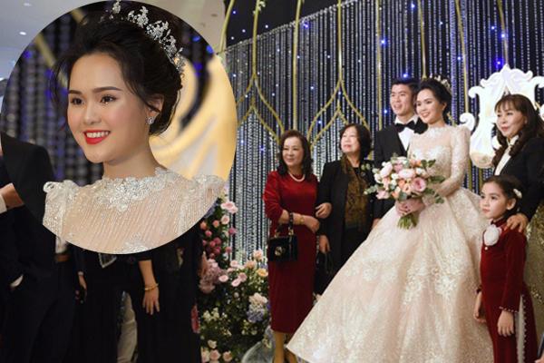 Quỳnh Anh đeo vòng cổ 285 viên kim cương, diện váy cưới như công chúa-6