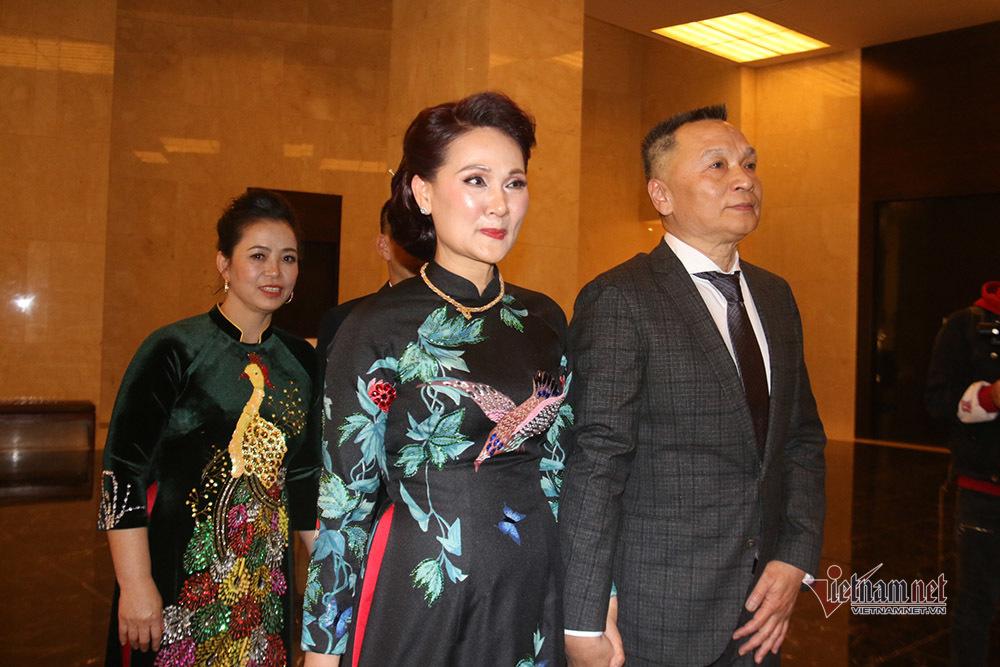 Khoảnh khắc xúc động trong đám cưới Duy Mạnh - Quỳnh Anh: Chú rể bật khóc trước lời căn dặn của bố vợ-4