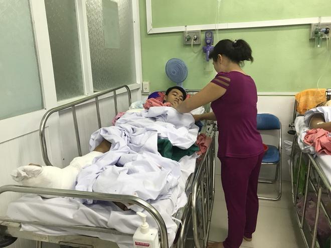 Tay tôi đứt lìa sau khi thang máy rơi-1