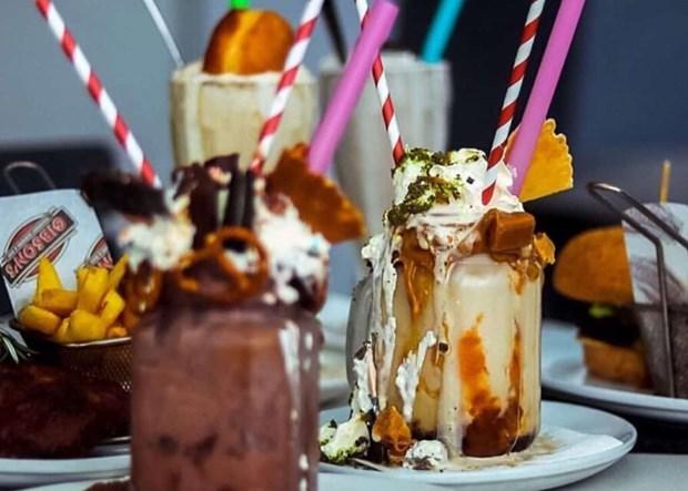 Nhà hàng ở Nam Phi lập kỷ lục Guiness thế giới với 207 loại sữa lắc-1