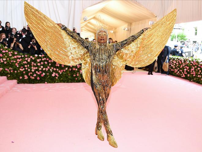 Oscar 2020: Ông hoàng thảm đỏ Billy Porter mặc váy, diện áo dát vàng lập tức chiếm spotlight-4