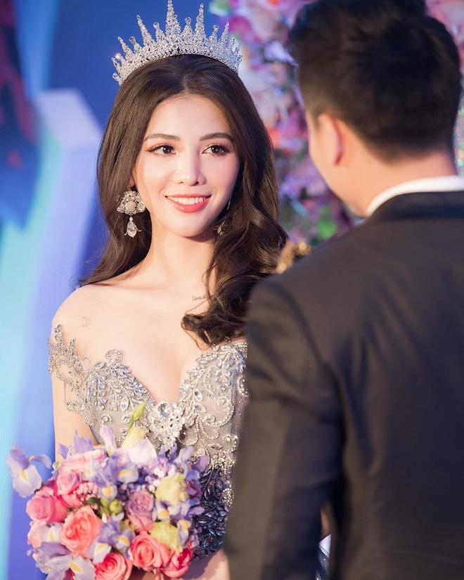 Những cô dâu là hot girl, rich kid có đám cưới đầu tư khủng-6