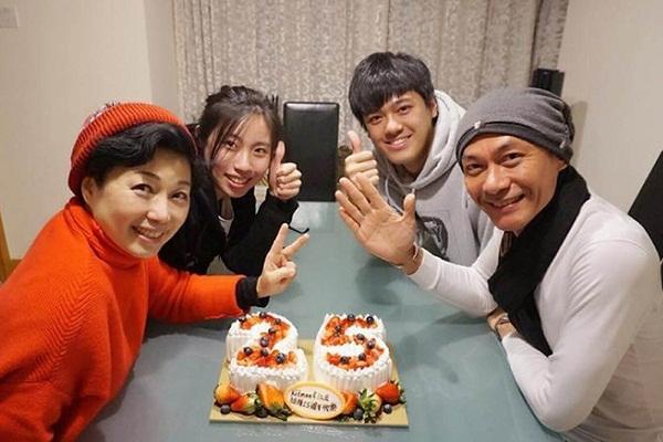 Quách Tĩnh Hồ Ca bị mắng suốt 13 ngày vì không quyên tiền cho Vũ Hán-3