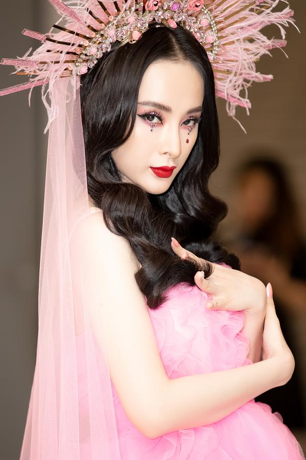 Chi Pu - Angela Phương Trinh mới là mỹ nhân đi đầu xu hướng mắt gắn đá trước cô dâu Quỳnh Anh-4