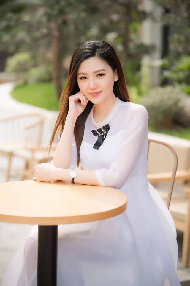 Mỹ nữ Vũng Tàu đi siêu xe 70 tỷ lộ ảnh cũ 5 năm trước, bị tố dao kéo-6