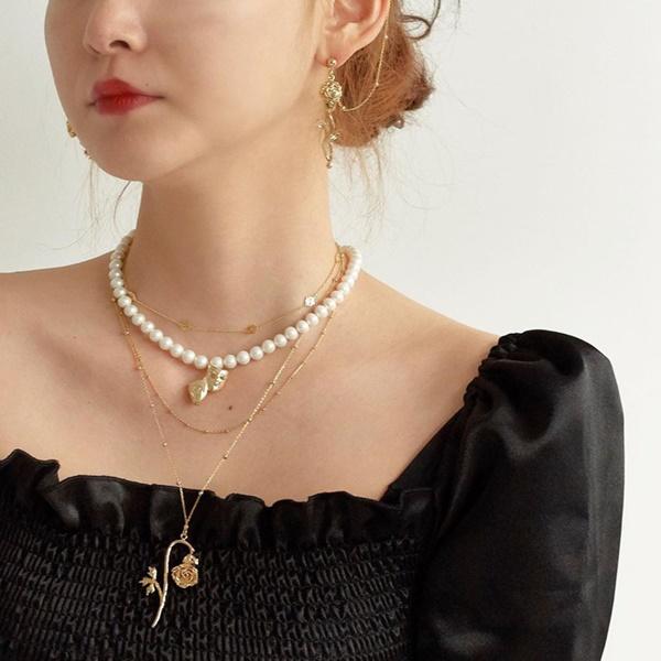 Mặc quần áo bình dân nhưng khéo diện 6 kiểu trang sức hot hit nhất 2020, các nàng sẽ sang chảnh level max-11