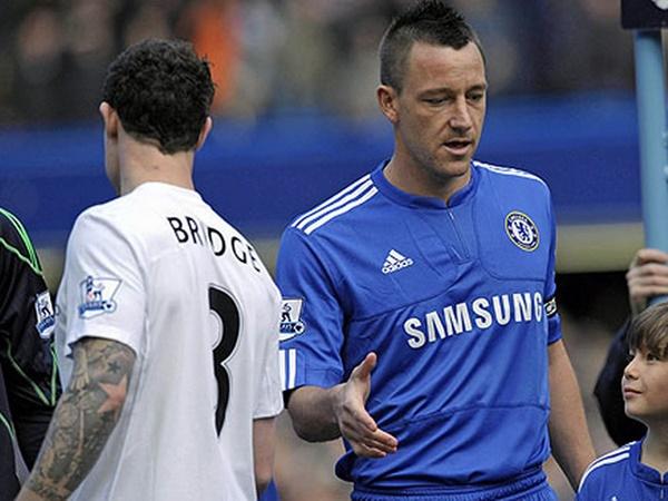 5 vụ ngoại tình của sao bóng đá với giới showbiz gây chấn động-4