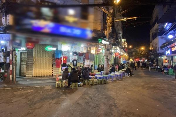 Tạ Hiện trở lại ngày Hà Nội trở lạnh: Người đông nghịt không có chỗ nhích chân-10