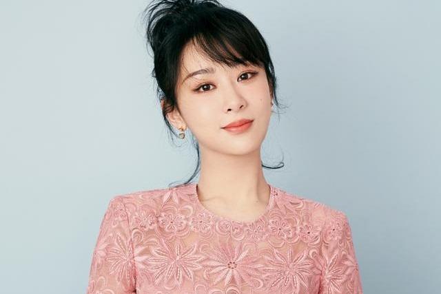 Dương Tử - Lý Hiện đã đăng ký kết hôn và tổ chức đám cưới vào tháng 6?-6