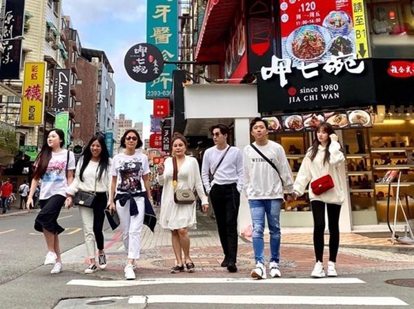 Hội bạn thân Chi Pu, Kỳ Duyên, Nhã Phương không chỉ toàn gái đẹp mà còn ăn mặc chất lừ-7