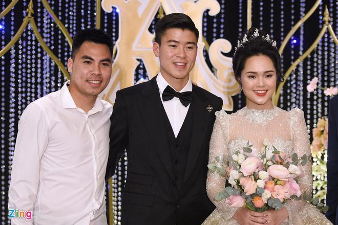 Vợ Đỗ Duy Mạnh đi xem show Mỹ Tâm, nhan sắc cam thường ra sao?-5