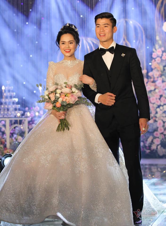 Toàn cảnh tiệc cưới siêu to khổng lồ đẹp như MV nhạc của Duy Mạnh - Quỳnh Anh-5