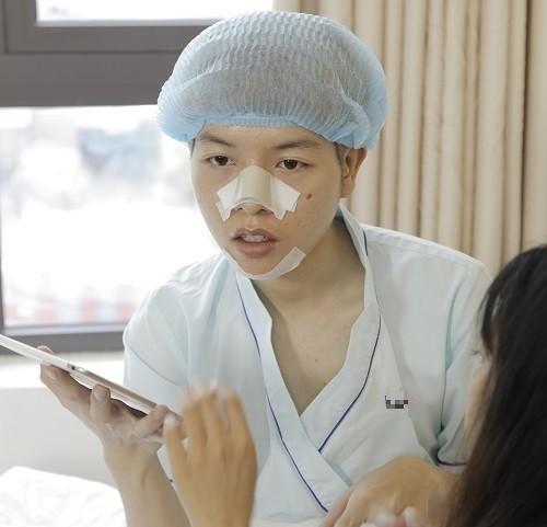 Cùng là trò cưng Mỹ Tâm: Người về quê an phận làm ruộng, kẻ đổi đời nhờ dao kéo thành công-7