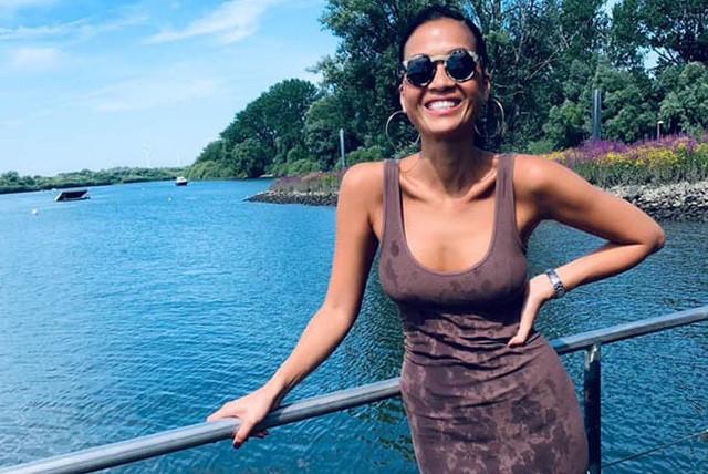 Mỹ nhân Gái nhảy bỏ showbiz Việt sang Mỹ lấy chồng Tây giờ ra sao?-7