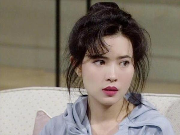 Bộ phim ám ảnh nhất của TVB: nữ chính bị tâm thần, chứng khoán sụt giảm khi chiếu-4