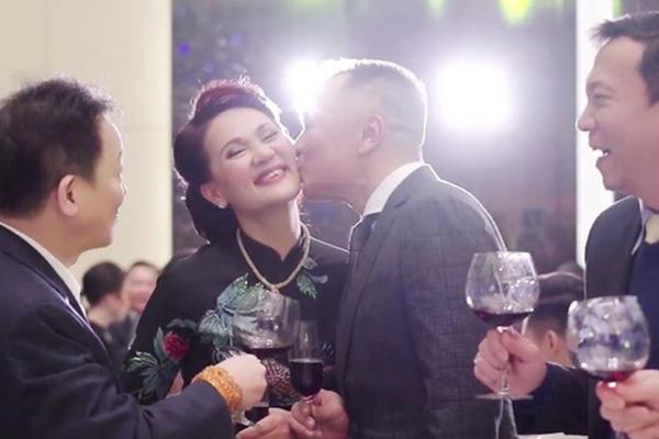 Đám cưới khủng vừa qua, vợ Đỗ Duy Mạnh công bố... có thêm tin vui-5