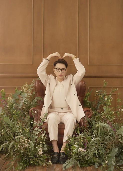 Sở thích bóc phốt của Đức Phúc và Erik mỗi khi có người ra MV mới đã thành truyền thống mất rồi!-1