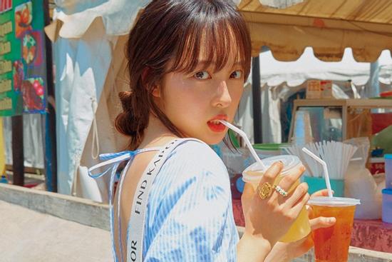 Tử vi thứ Sáu ngày 14/2/2020 của 12 con giáp: Tý làm lành chuyện tình cảm, Dần tụ tập hội FA