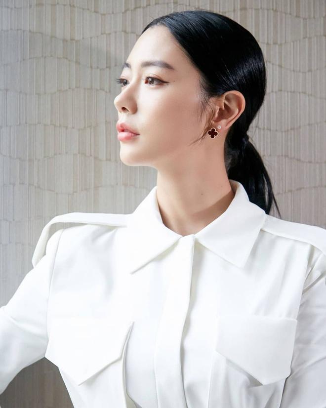 Clara - biểu tượng gợi cảm thành nàng dâu tỷ phú-9