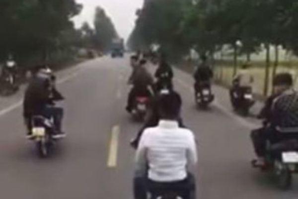 Truy tìm nhóm thanh niên Hải Dương dàn hàng chặn xe chở tân binh suốt 7km-2