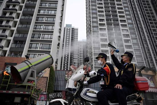 Sau ngày kỷ lục 15.000 ca, Hồ Bắc ghi nhận 4.000 trường hợp nhiễm mới