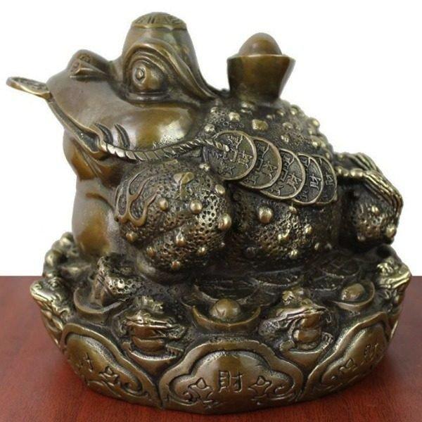 Cóc ngậm tiền hợp tuổi nào? Nên chọn cóc màu gì để mang lại may mắn?-1